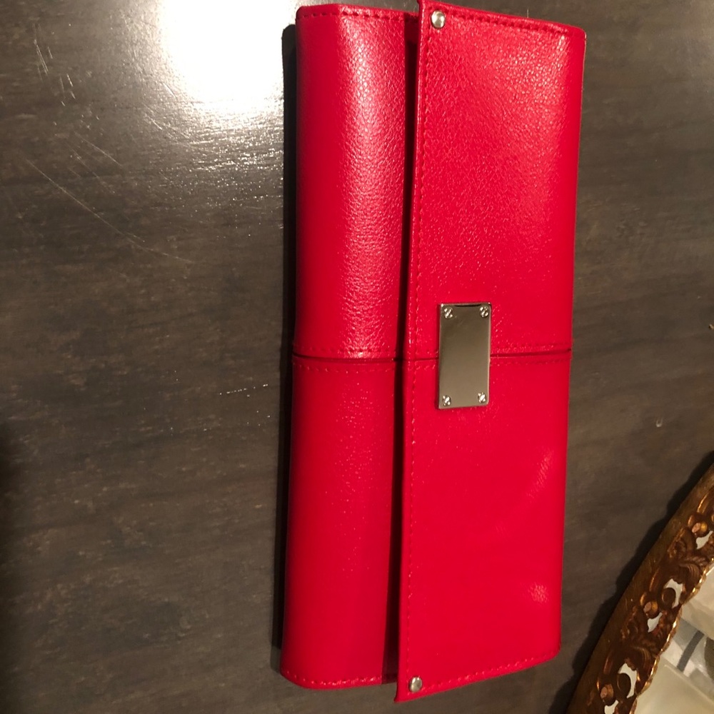 Red jewelry roll